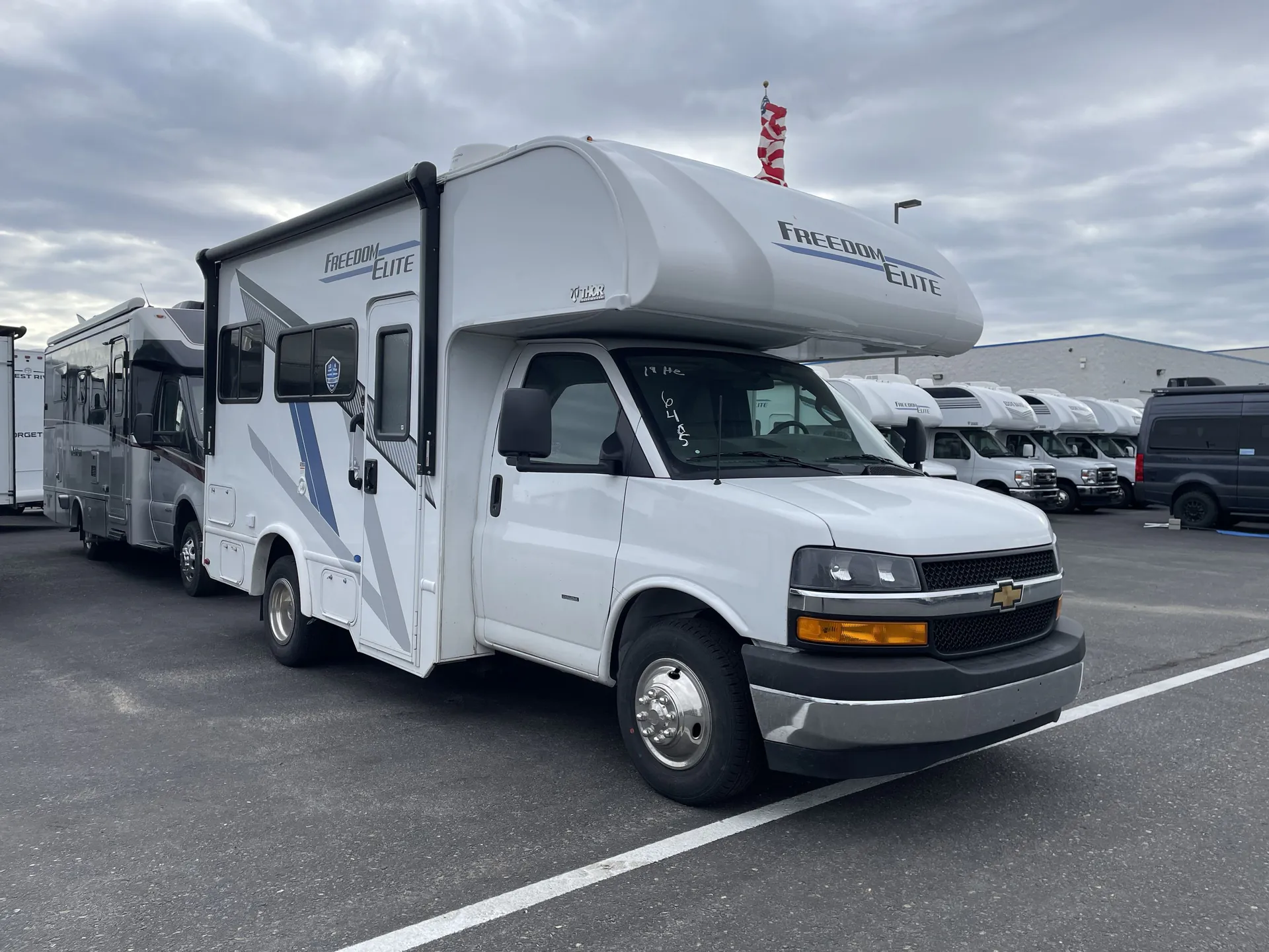 2026 Thor Motor Coach Freedom Elite 19HE - Photo 2