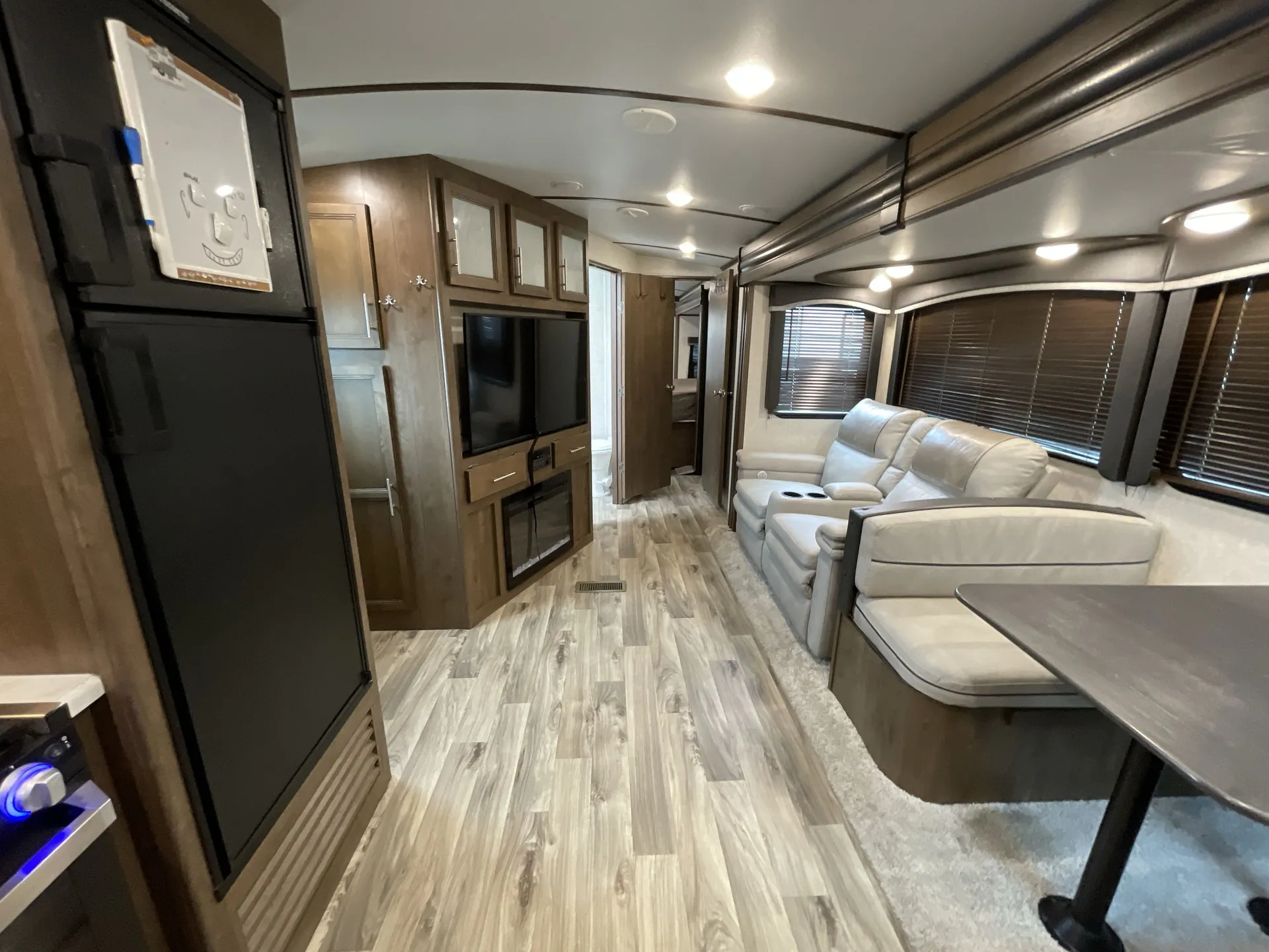 2021 Keystone Cougar Half-Ton 29FKD — living area main