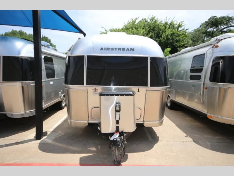 2022 Airstream Globetrotter 27FB - Photo 2
