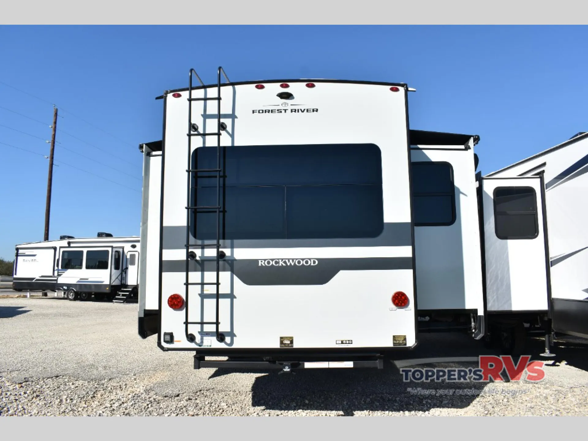 2026 Forest River Rockwood Signature R361RLS - Photo 4