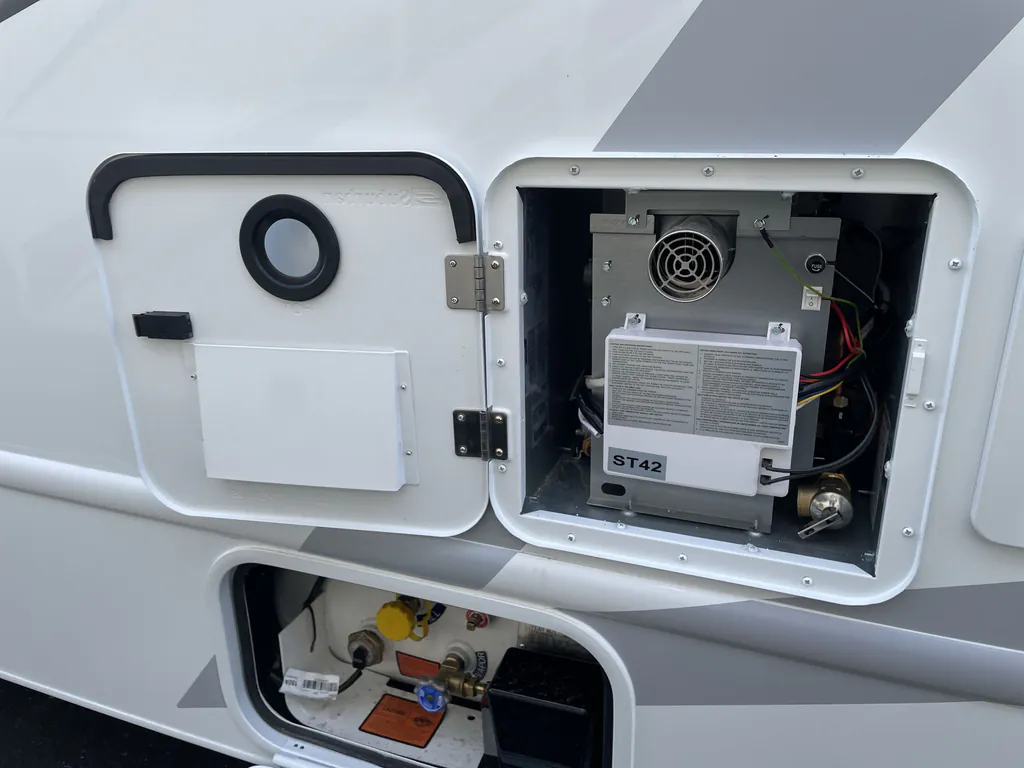 2026 Thor Motor Coach Freedom Elite 28HZ, Photos photo 35