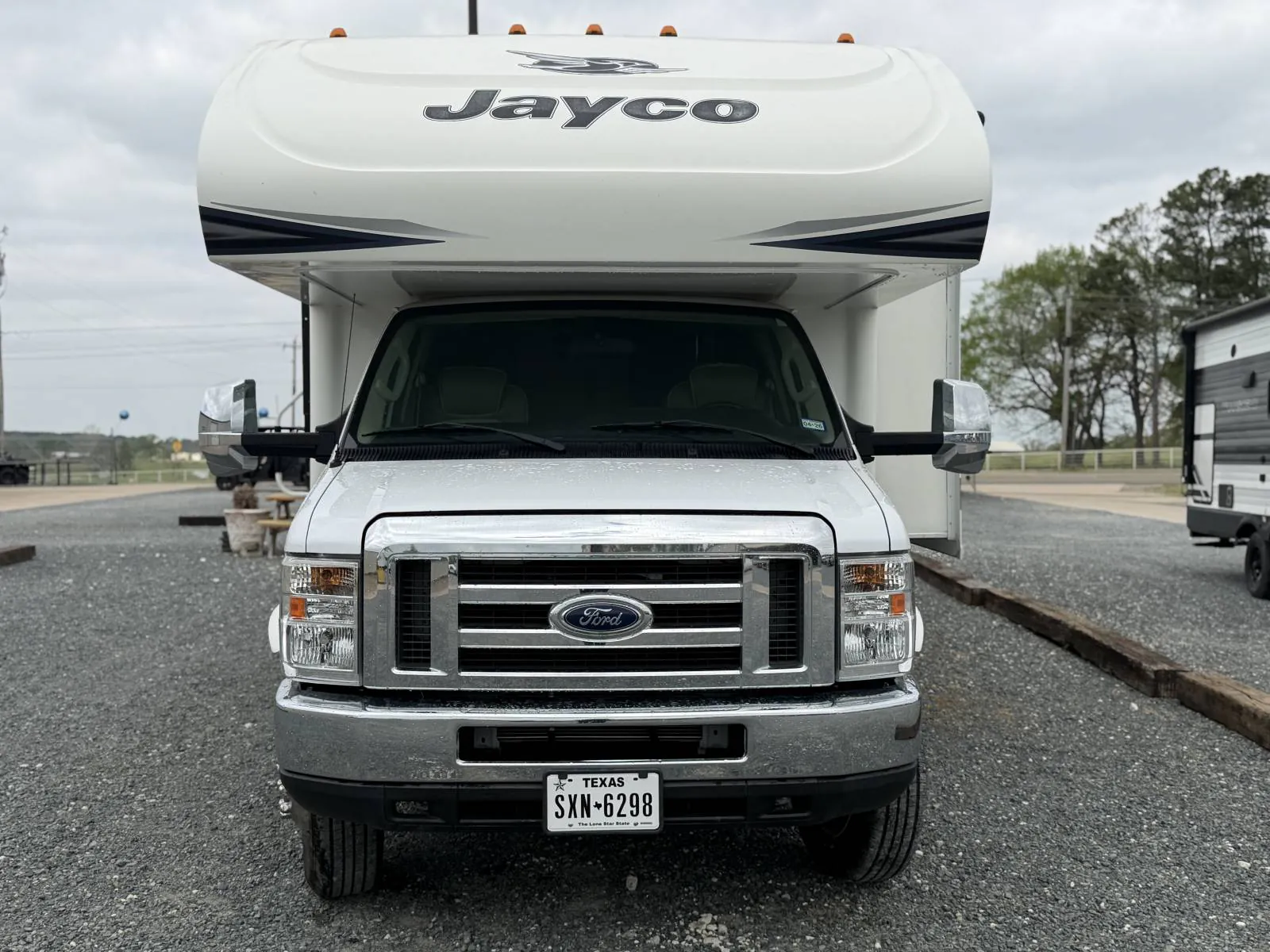 2019 Jayco Greyhawk 31F - Photo 2