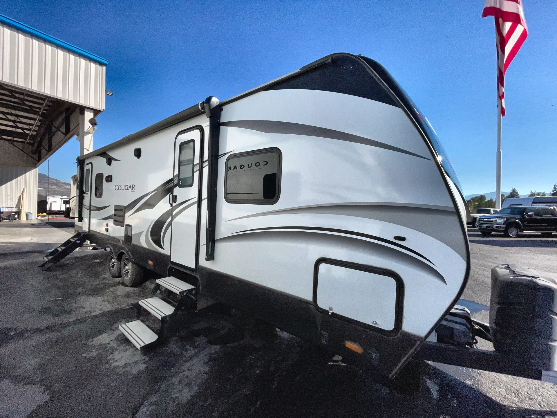 2020 Keystone Cougar Half-Ton 29RLDWE - Photo 2