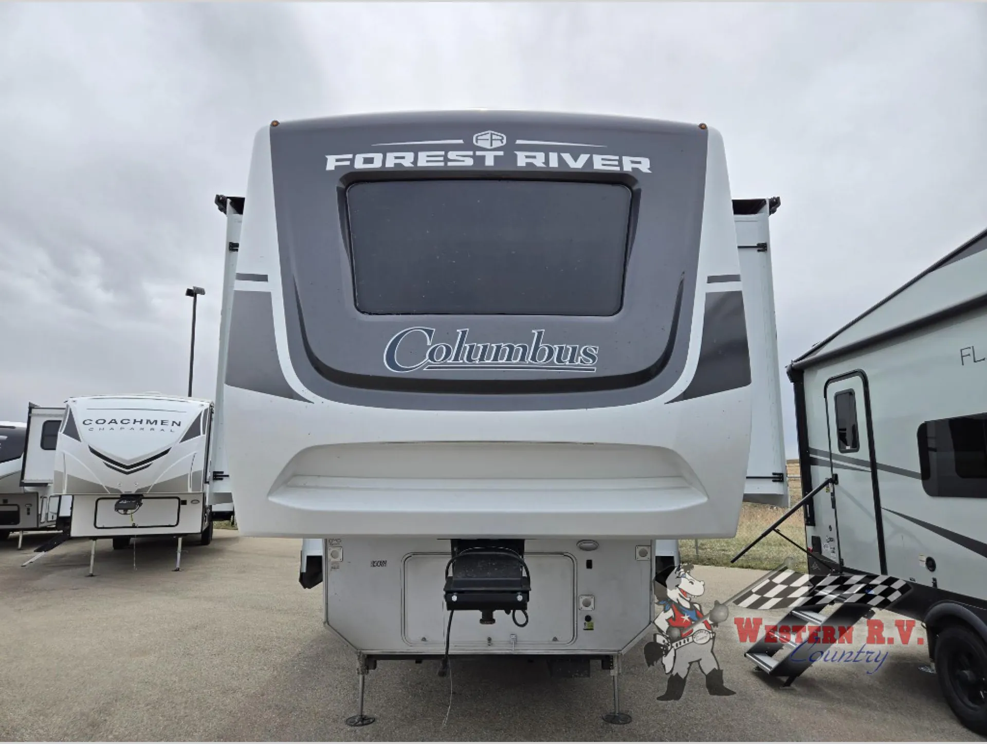 2025 Palomino Columbus 388FKH dealer photo 1 from Western RV Country