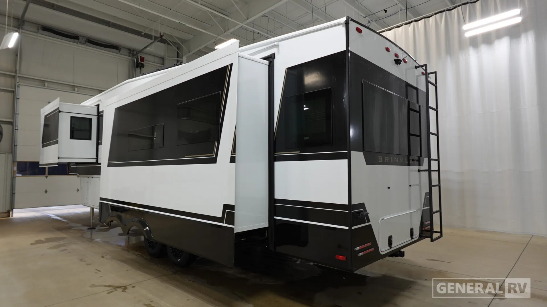 2026 Brinkley Model Z 3100 - Photo 4