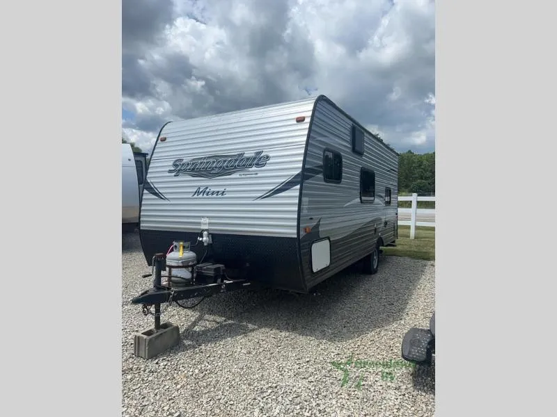 2018 Keystone Summerland Mini 1800BH - Photo 3