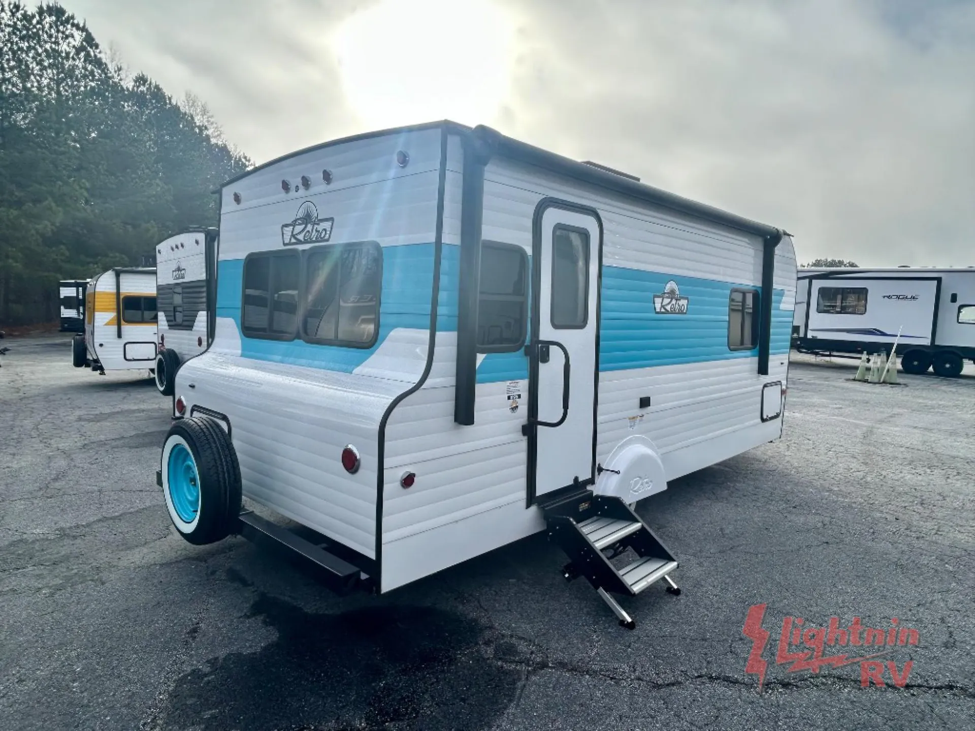 2026 Sunset Park RV Retro 196 - Photo 4