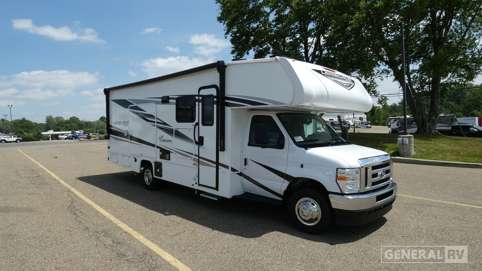 2025 Coachmen Leprechaun 260MB - Photo 2