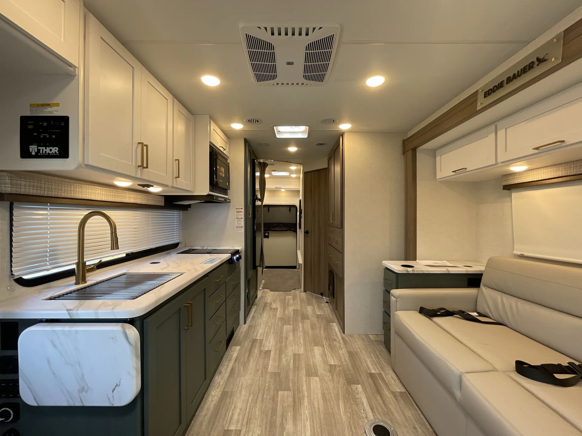 2026 Thor Motor Coach Freedom Eddie Bauer 26ED - Photo 3