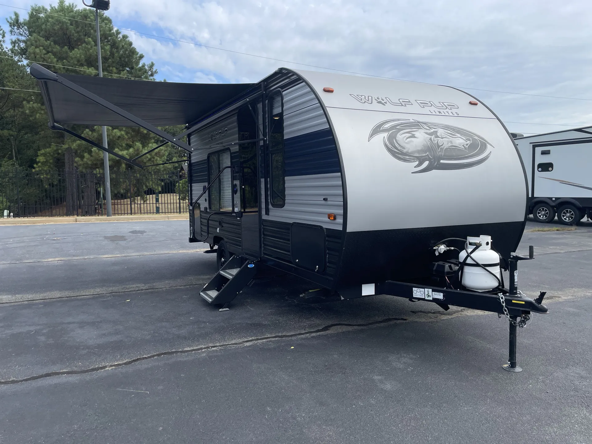 2022 Forest River Cherokee Wolf Pup 16FQ