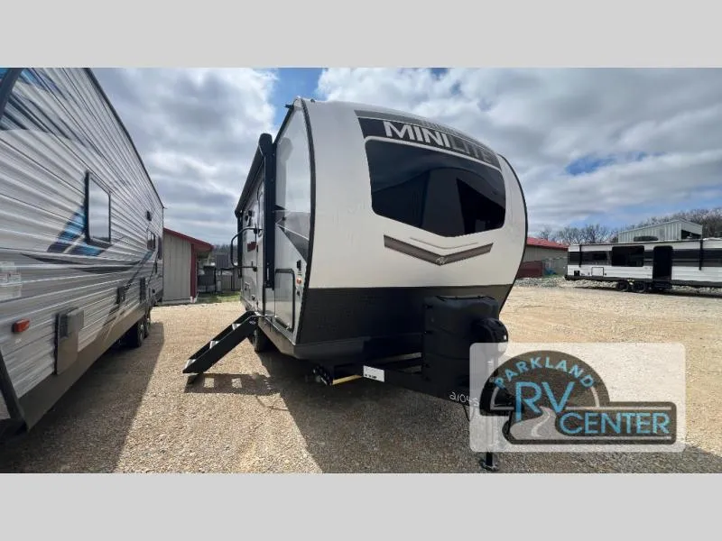 2023 Forest River Rockwood Mini Lite 2104S - Photo 3