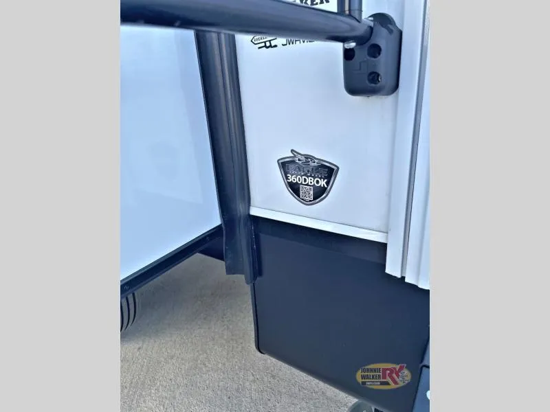 2026 Jayco Eagle 360DBOK - Photo 3