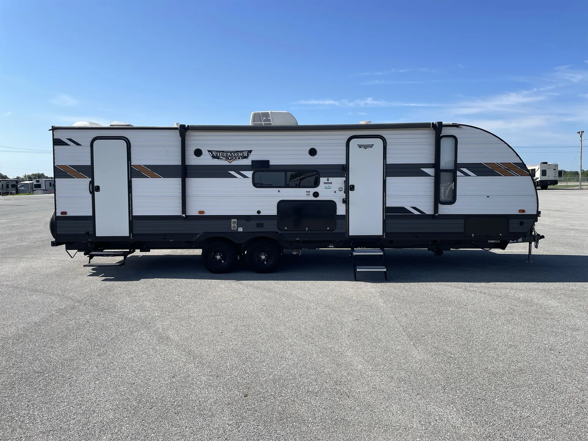 2022 Forest River Wildwood 263BHXL — campside