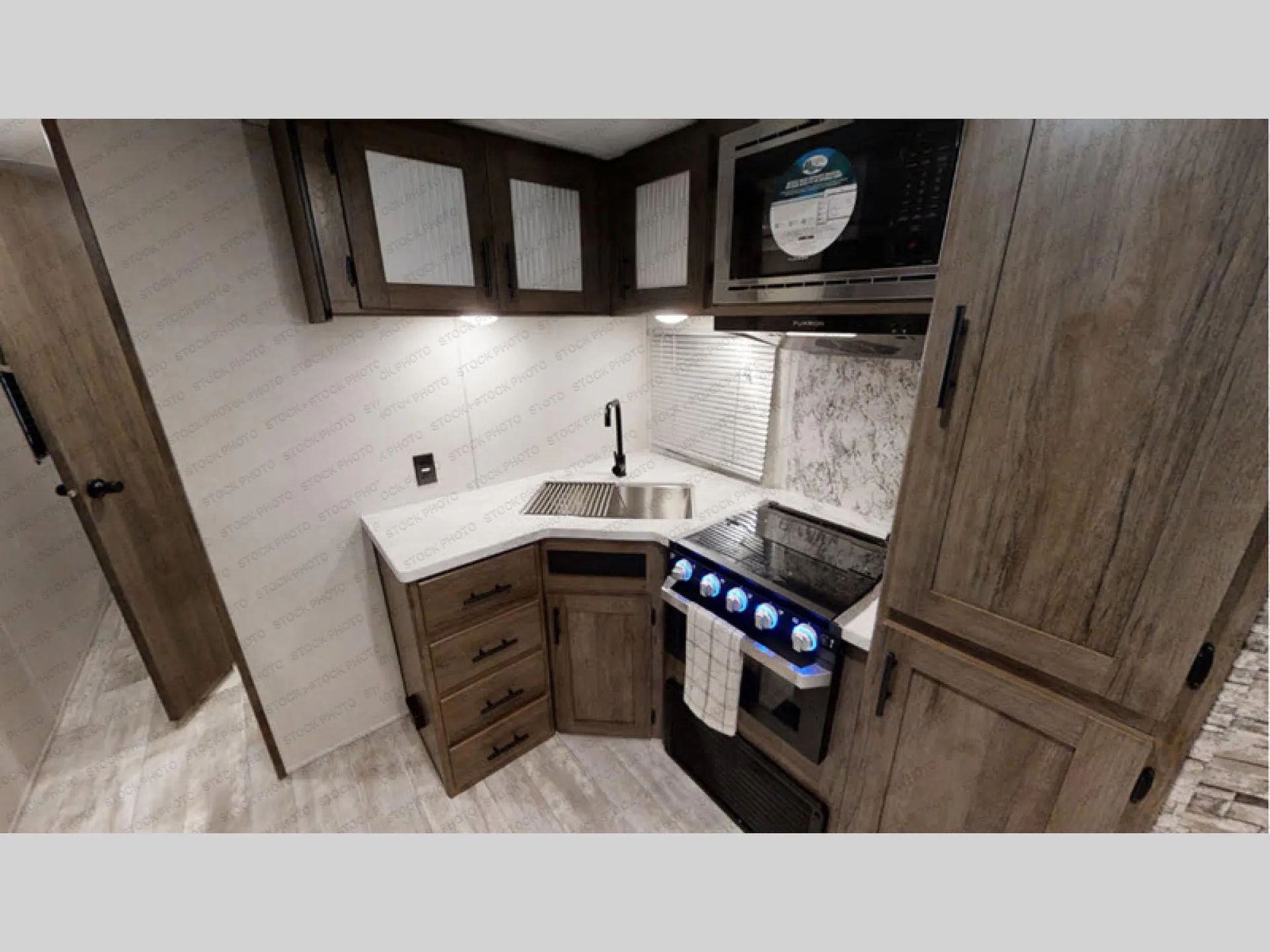 2021 Prime Time Avenger 28BHS - Photo 4