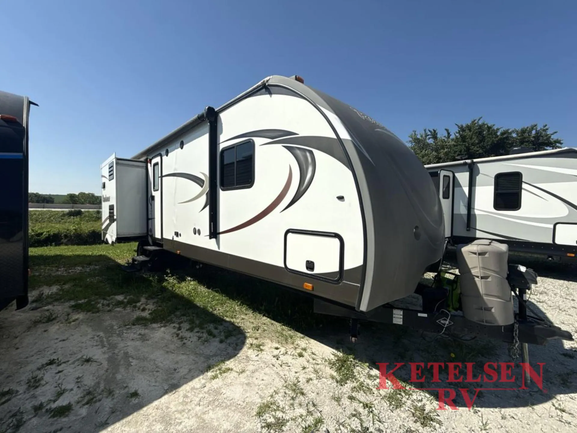 2014 Cruiser RV Radiance 33KIBH - Photo 2