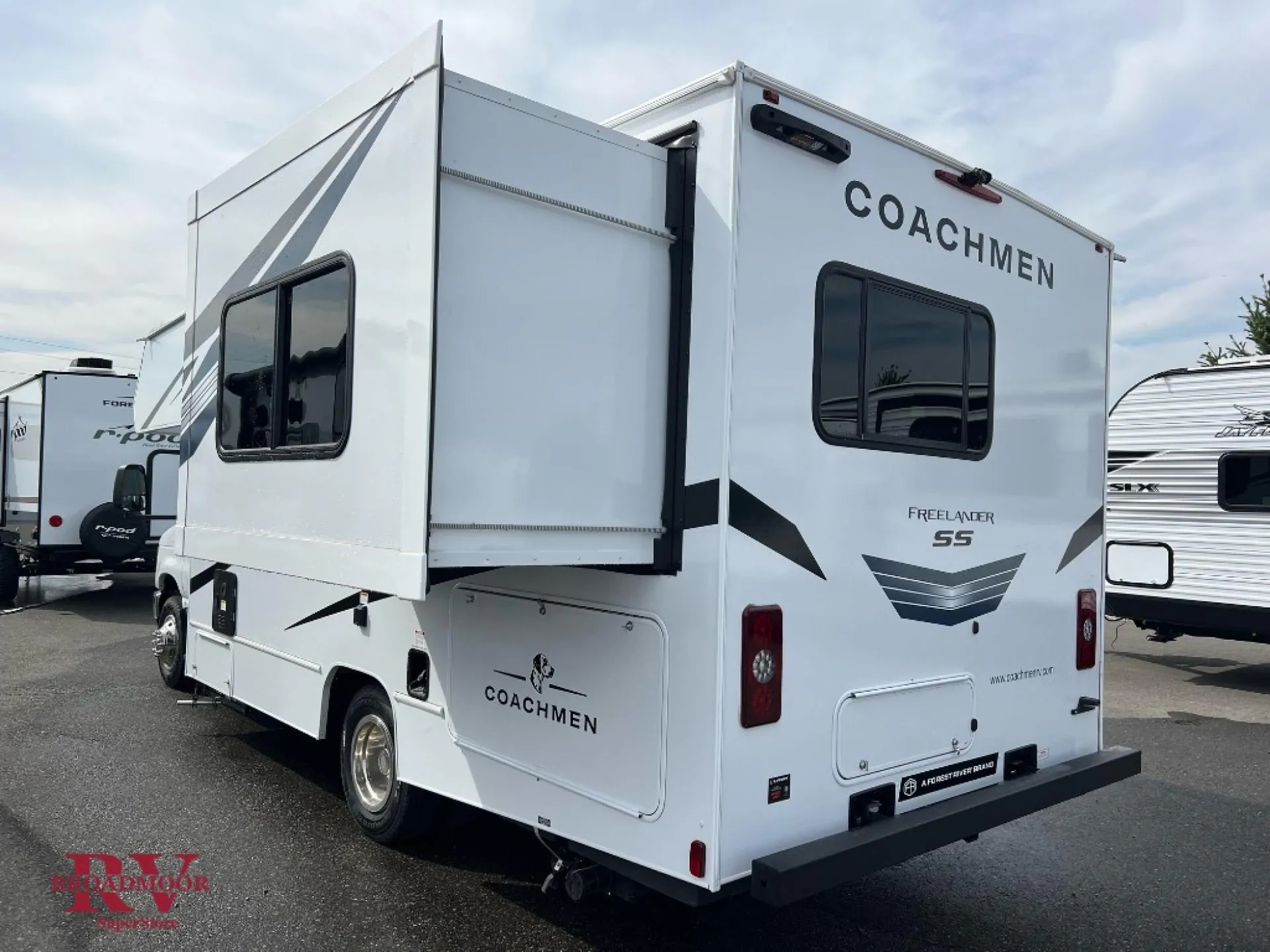 2025 Coachmen Freelander 21RSS Chevy - Photo 4