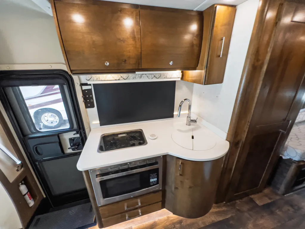 2019 Tiffin Wayfarer 24 TW, Photos photo 9