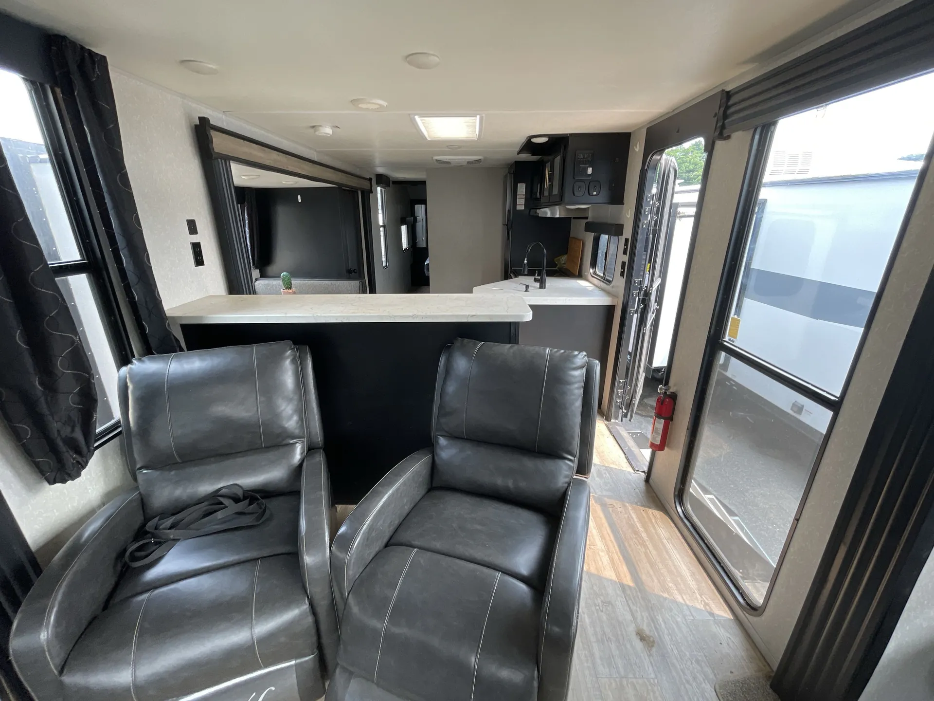 2022 Forest River Cherokee 306MM — living area main
