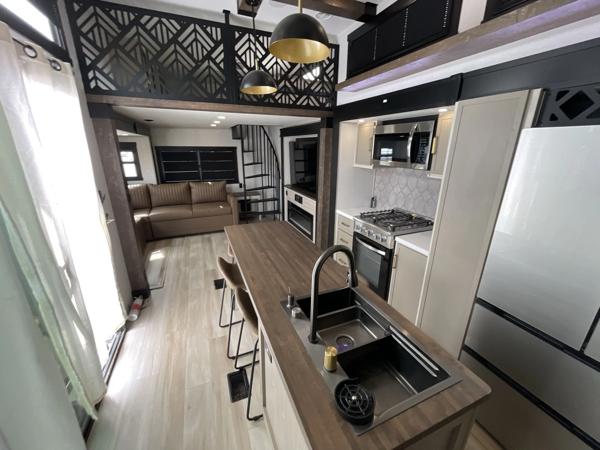 2025 Forest River Salem Hemisphere ROOST43 — living area main