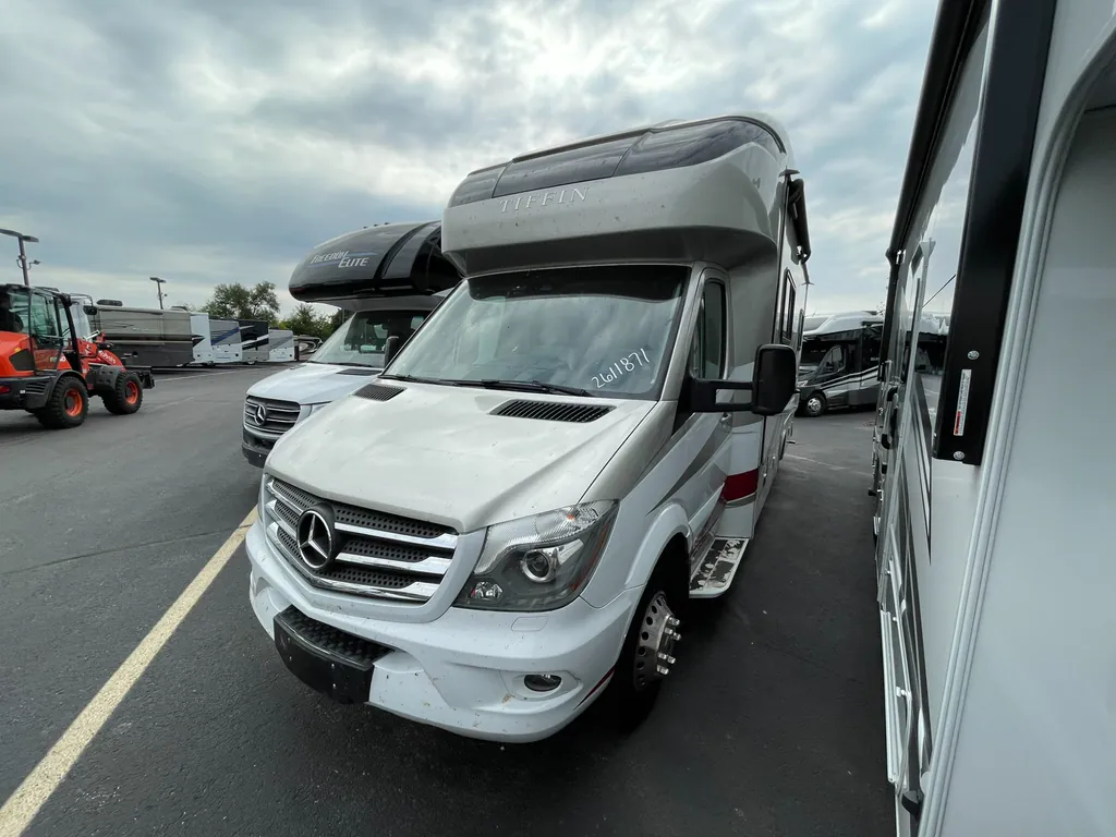 2017 Tiffin Wayfarer 24 QW, Photos photo 19