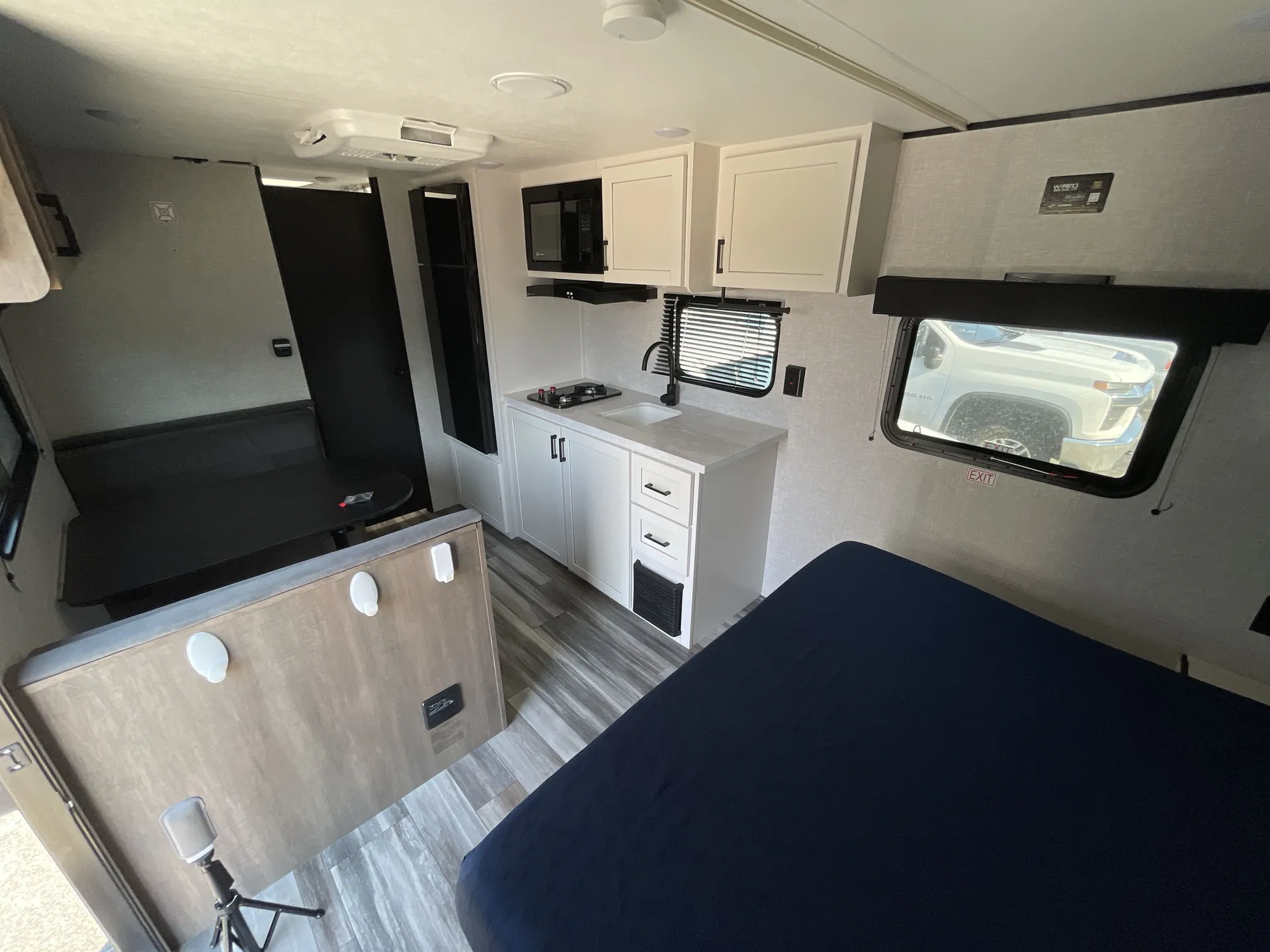 2025 Jayco Jay Flight SLX 175FQ — bedroom