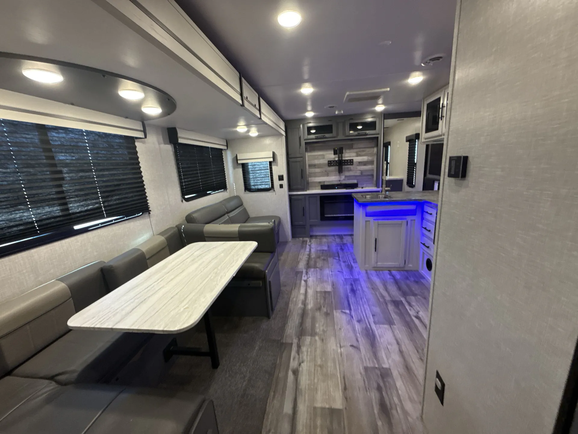 2022 CrossRoads Volante 34BH - Photo 4