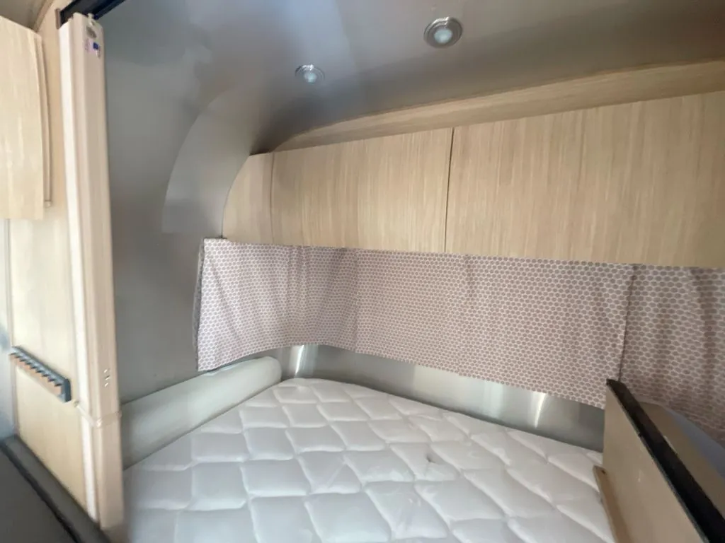 2018 Airstream Flying Cloud 20FB - Photo 4
