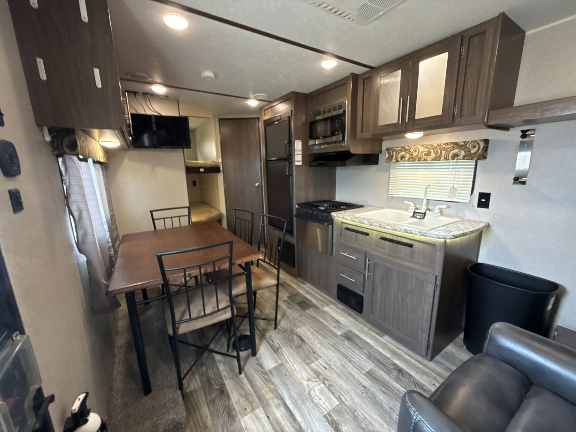 2019 Keystone Hideout 262LHS — living area main