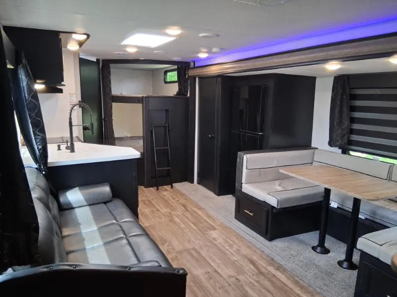 2022 Forest River Cherokee 274BRB — Photo 6