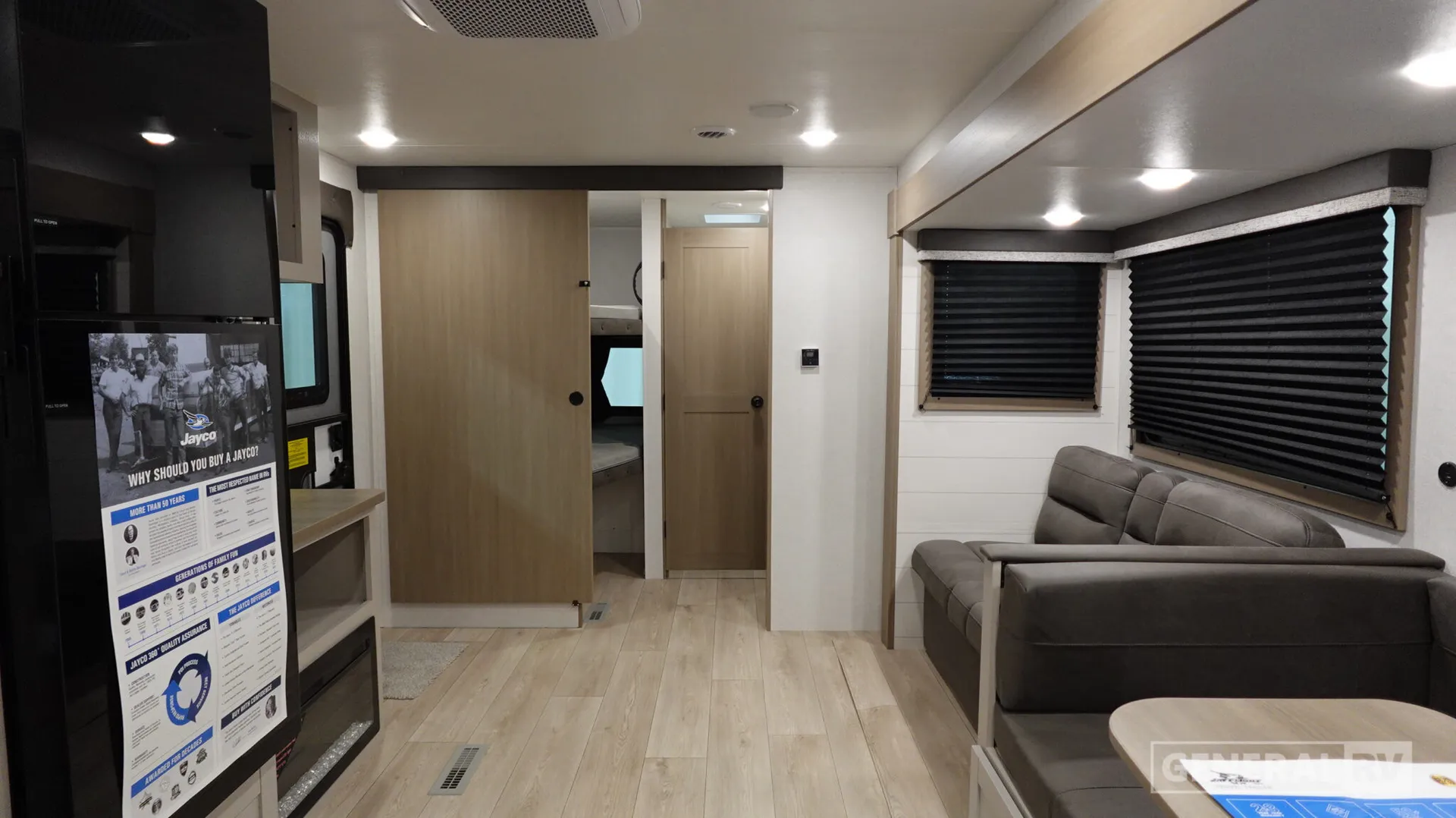 2027 Jayco Jay Flight SLX 330TBS - Photo 3