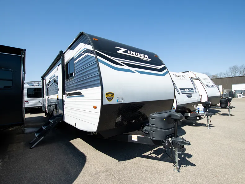2023 CrossRoads Zinger ZR298FB - Photo 2