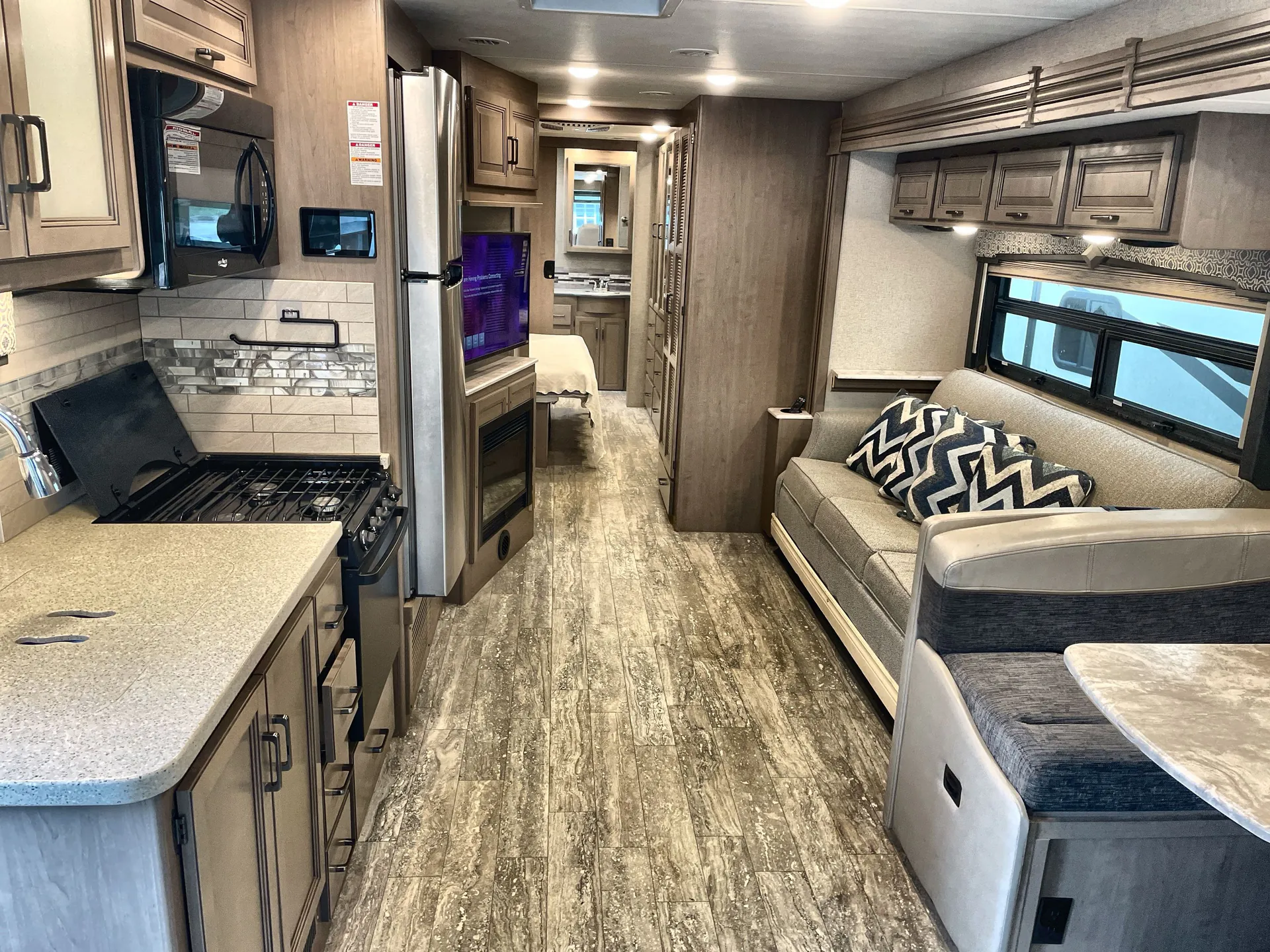 2020 Thor Motor Coach Hurricane 35M — living area main