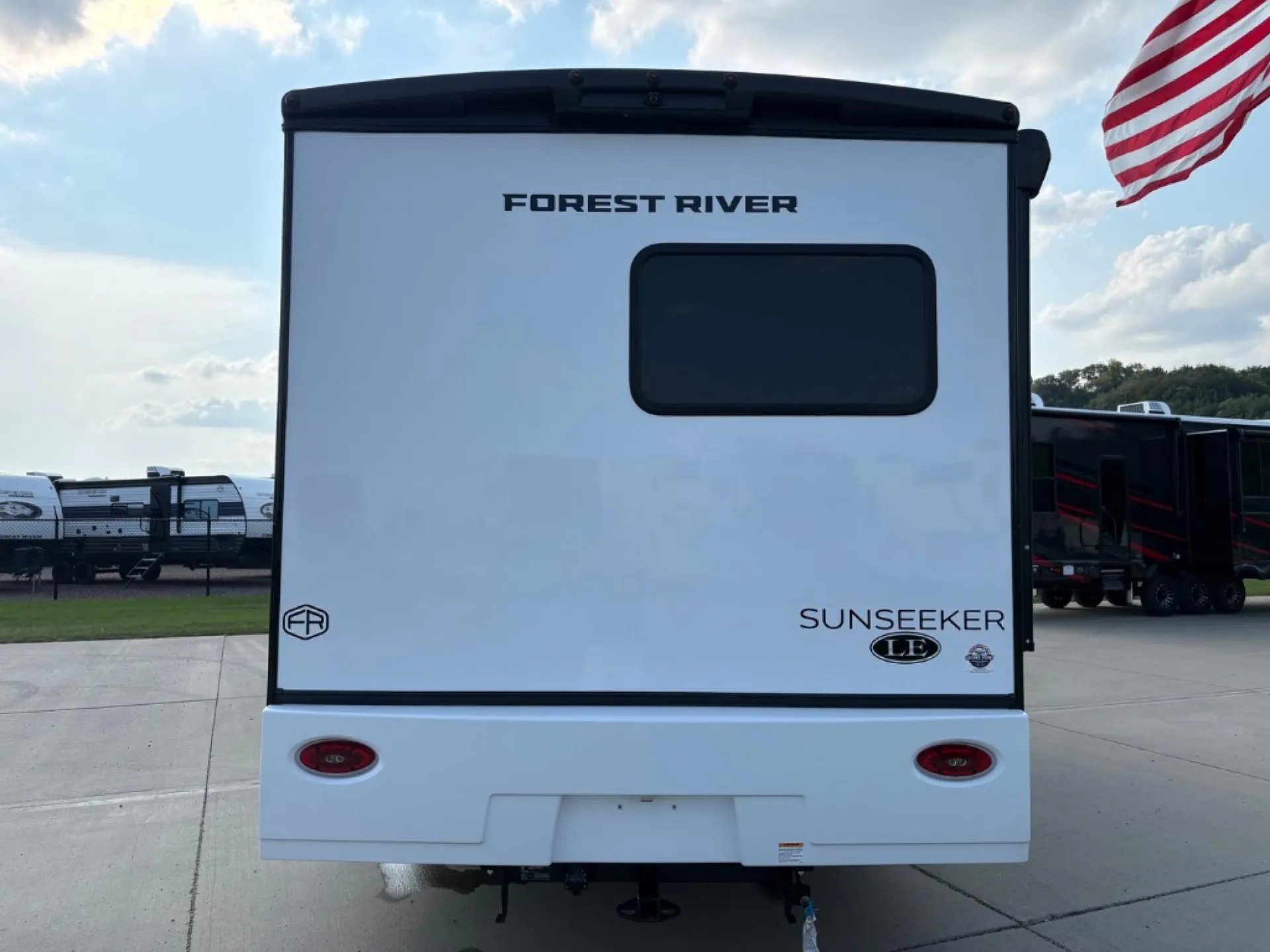 2027 Forest River Sunseeker LE 2350LE — Photo 6