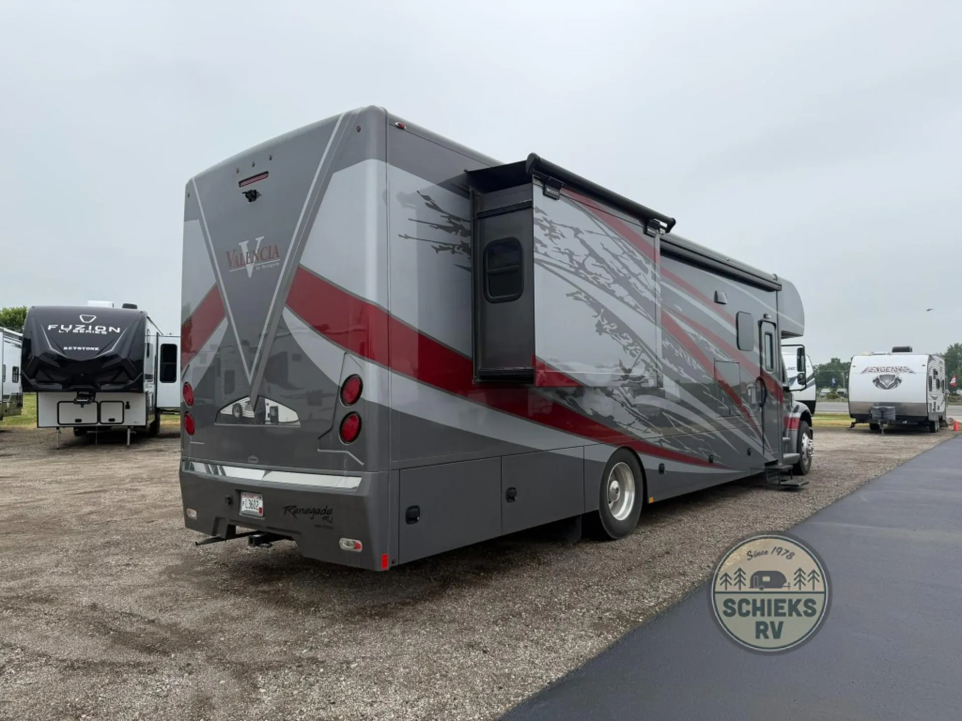 2020 Renegade RV Valencia 38RW - Photo 4