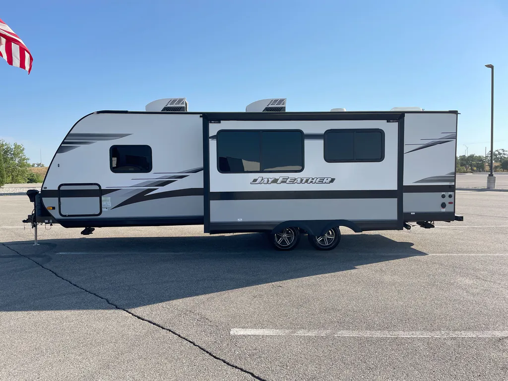 2022 Jayco Jay Feather 25RB, Photos photo 6