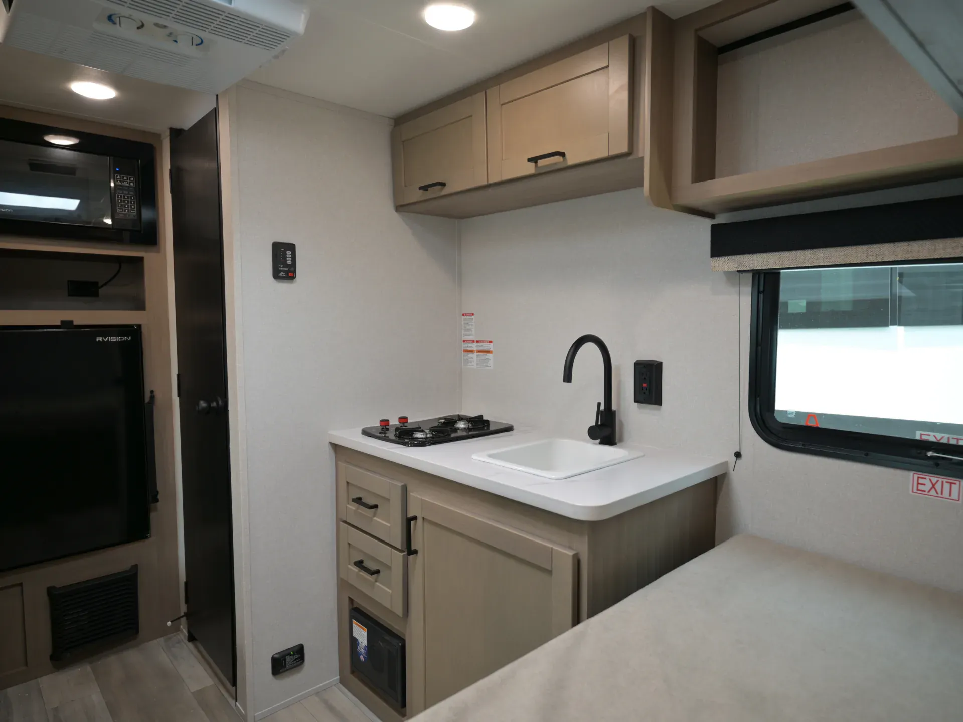 2026 Heartland Prowler Lynx 1300BH - Photo 4