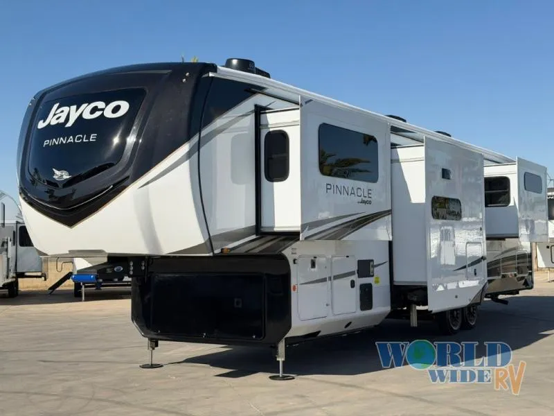 2026 Jayco Pinnacle 39FLOK - Photo 4