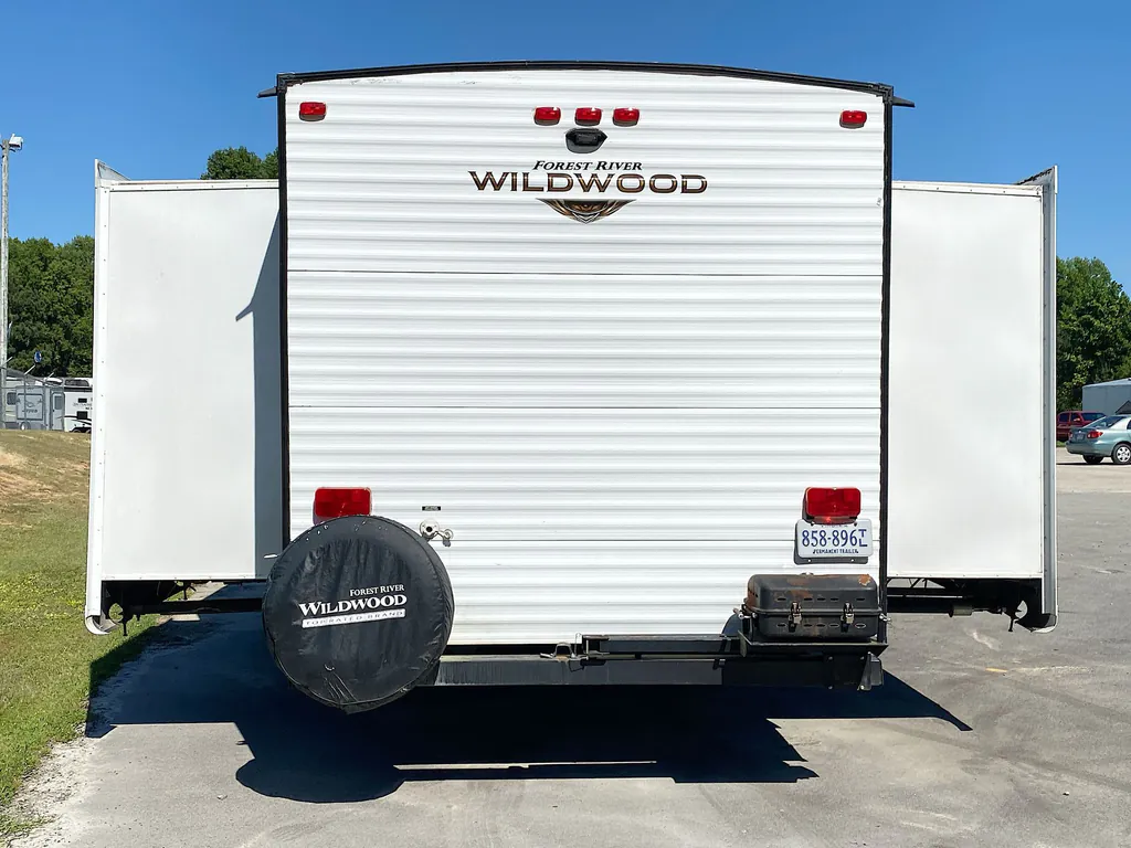 2018 Forest River Wildwood 31KQBTS, Photos photo 7