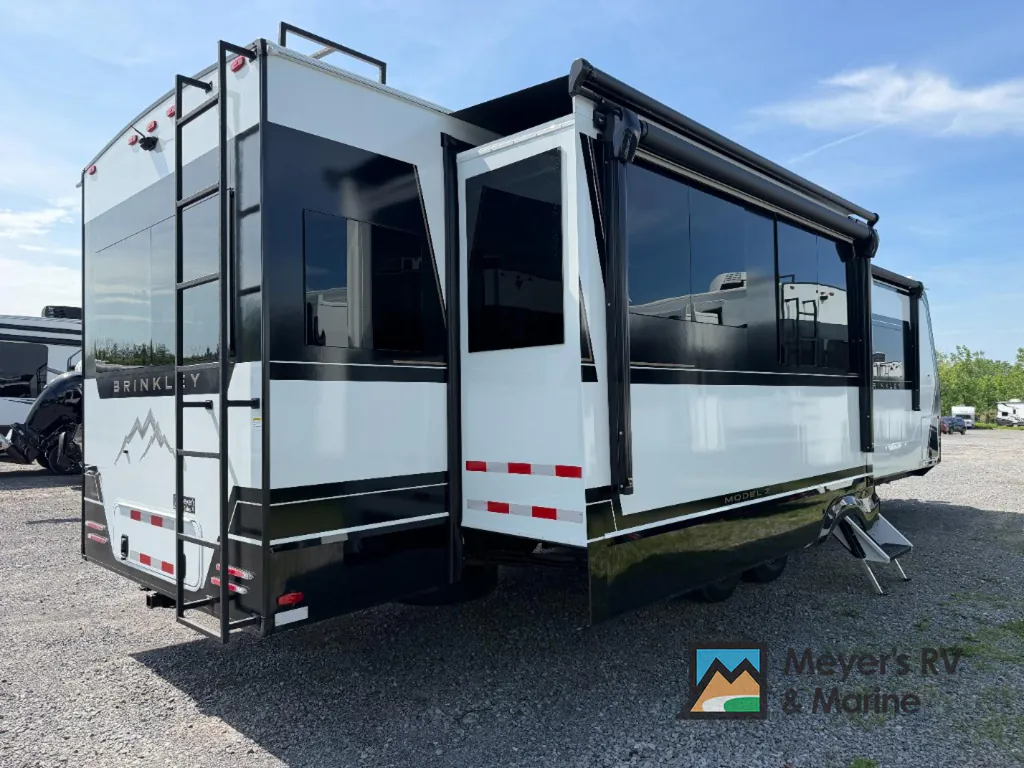 2026 Brinkley Model Z AIR 310, Photos photo 6