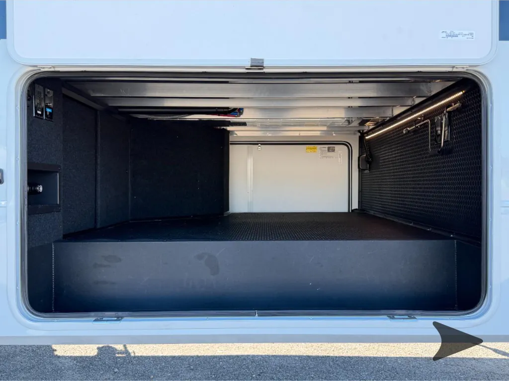 2025 Brinkley Model Z 3100, Photos photo 17