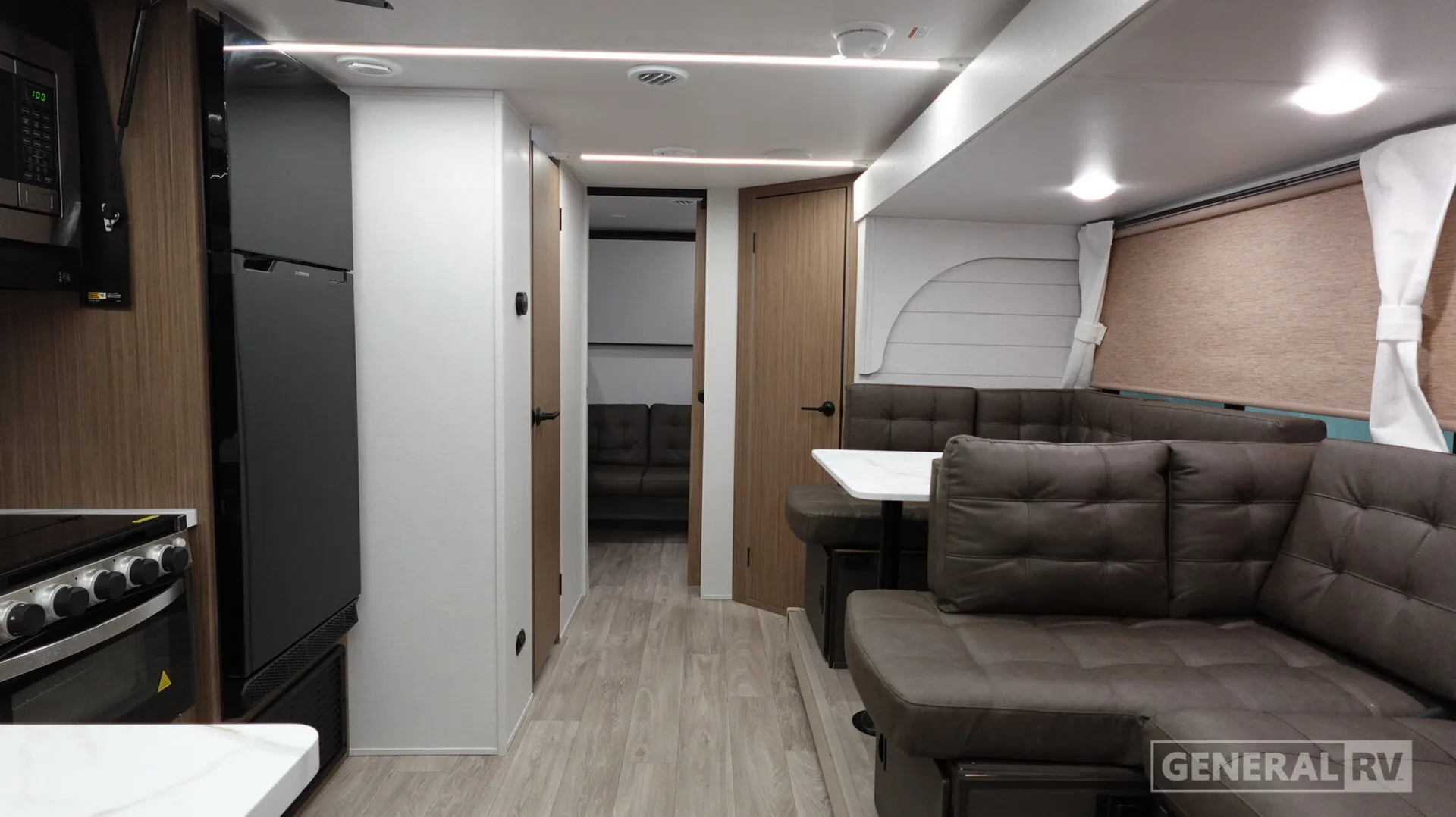 2026 Forest River Wildwood X-Lite 273QBXL - Photo 3