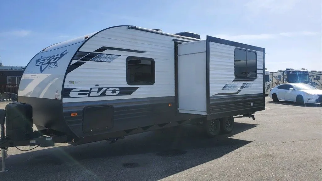 2023 Forest River Evo 2610 - Photo 4