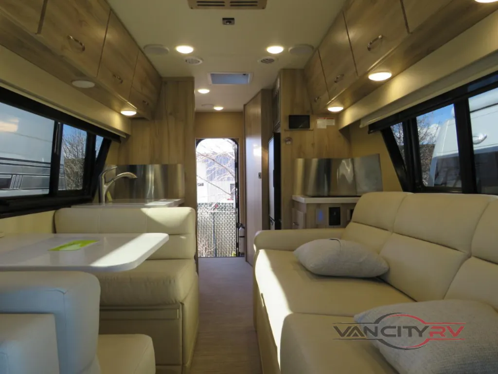2024 Chinook RV Summit SS, Photos photo 13