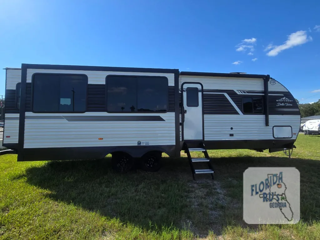2027 East to West Della Terra 272RL, Photos photo 18