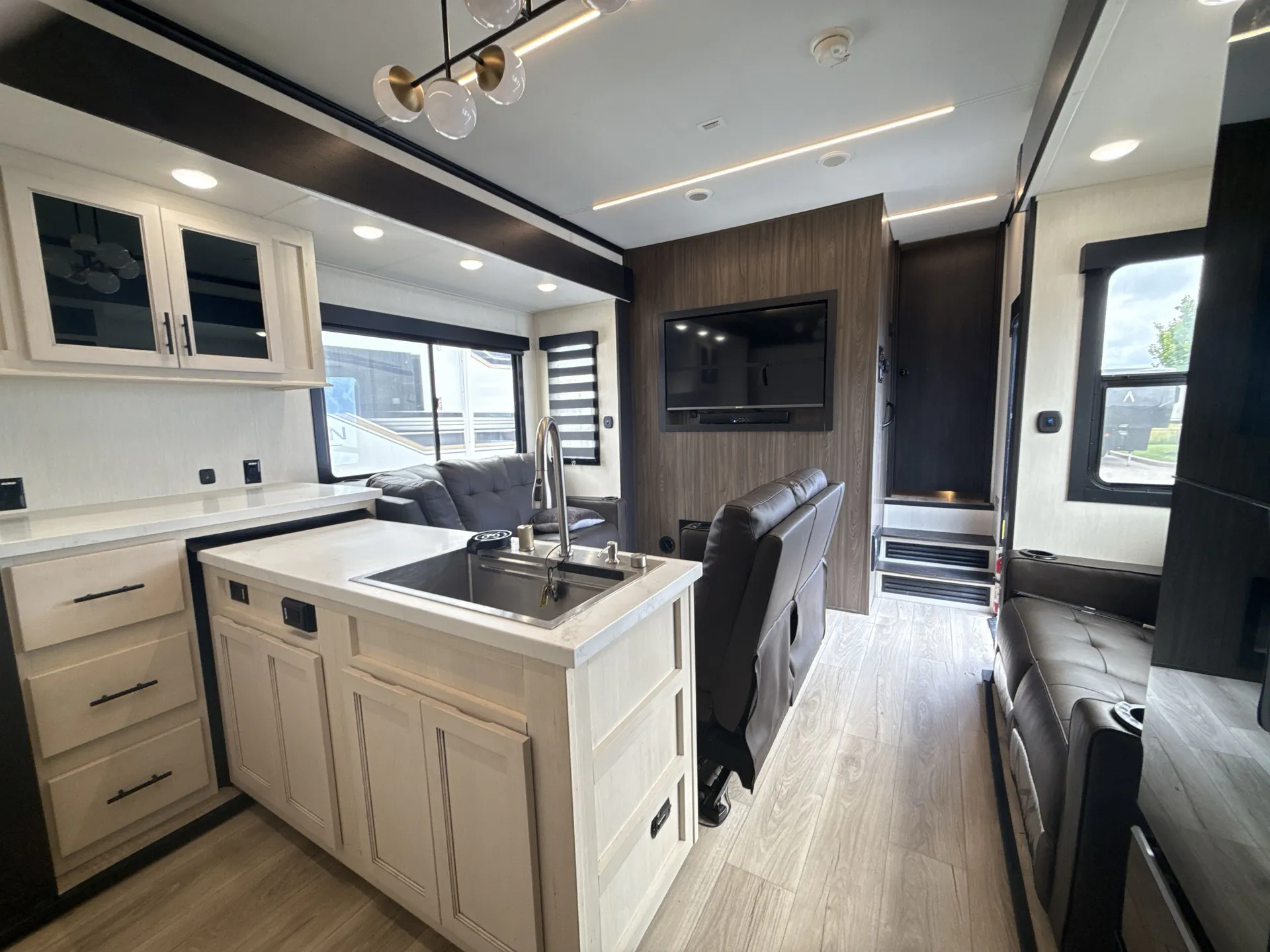 2025 Forest River Vengeance Rogue Armored 391T145 — living area main