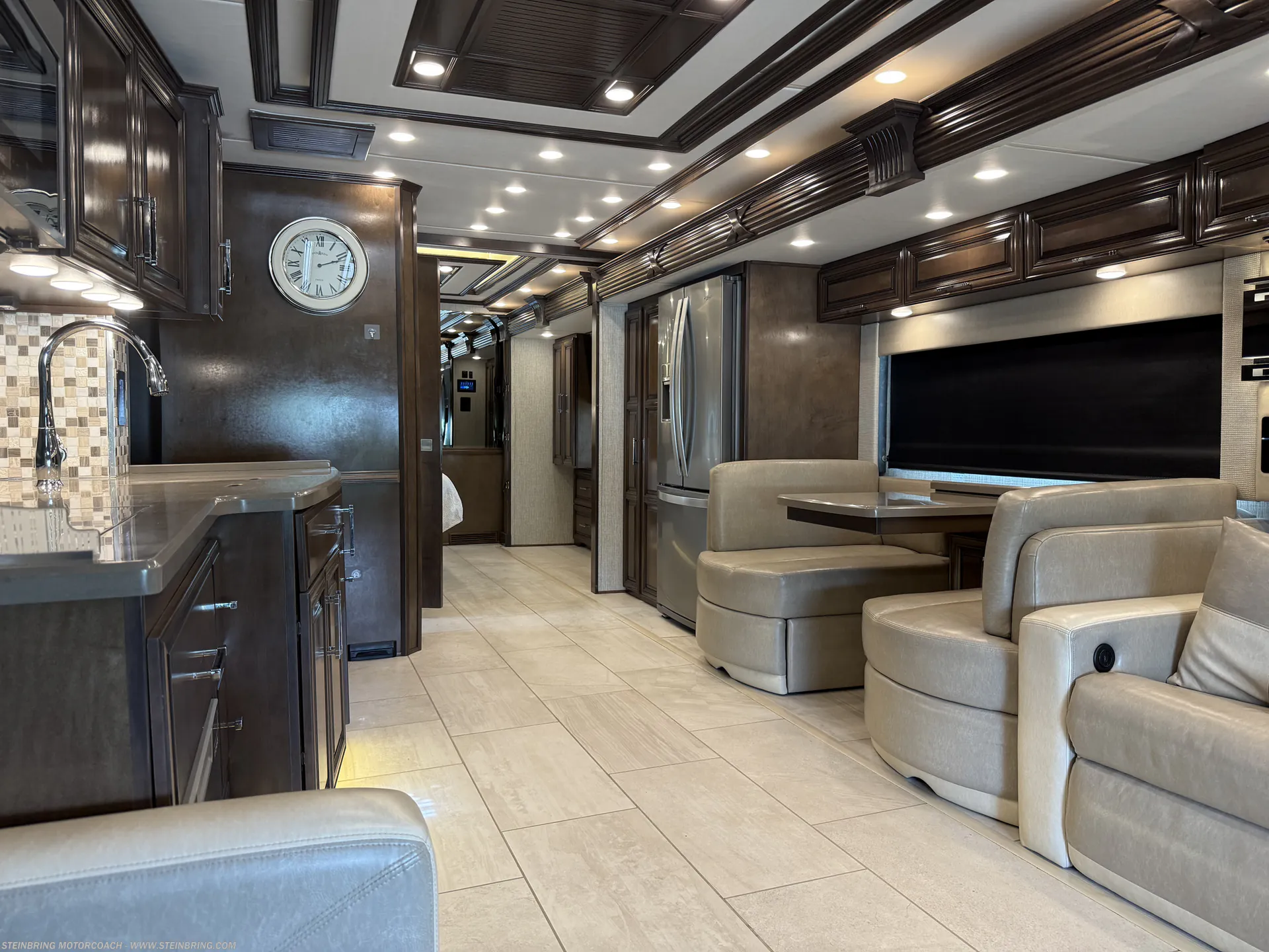 2023 Newmar Supreme Aire 4530 - Photo 3