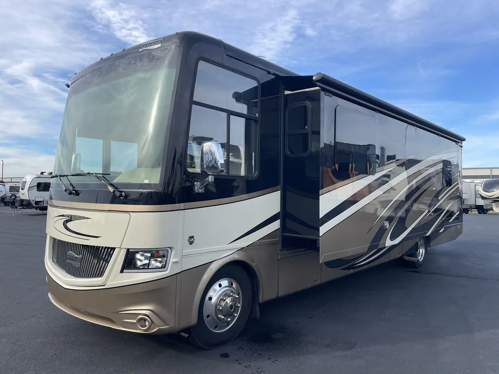 2016 Newmar Canyon Star 3921, Photos photo 23