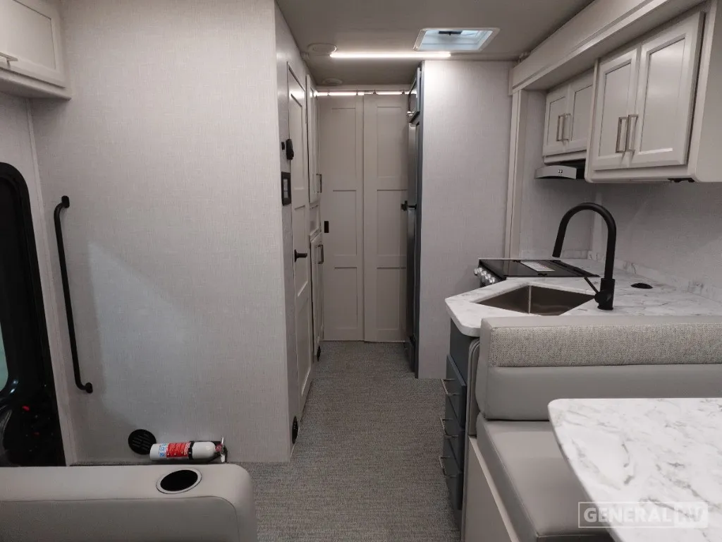 2026 Fleetwood Altitude 29F - Photo 4