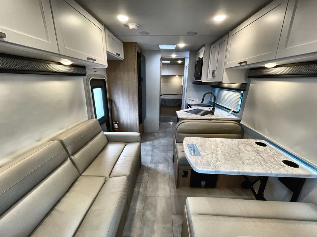 2026 Thor Motor Coach Freedom Elite 28HZ, Photos photo 3