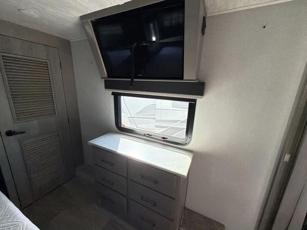 2021 Keystone Montana 3231CK, Photos photo 15